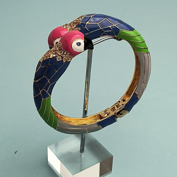 Tommy Bahama Enamel Parrot Bird Bangle  Bracelet Gold Tone Tropical Travel - Picture 4 of 9